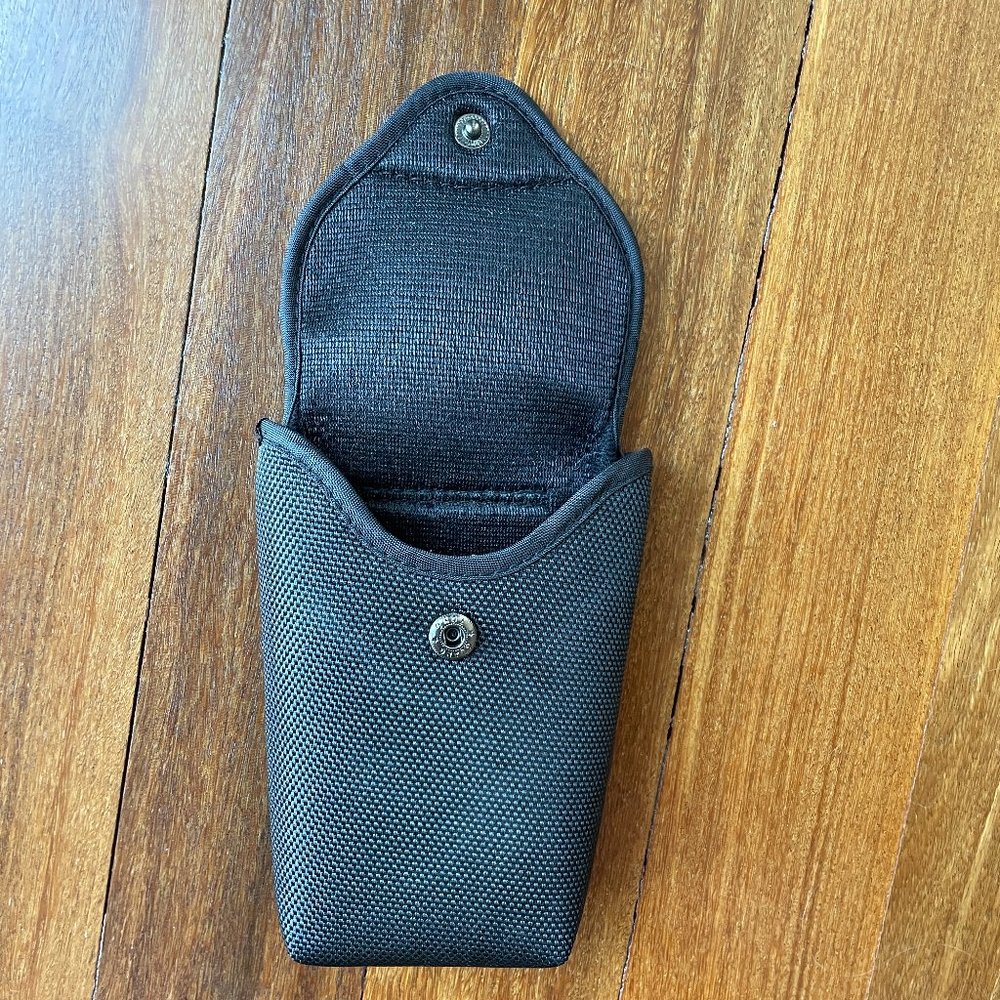 Nikon Black Belt Camera Case / Bag - Picture 3 of 4